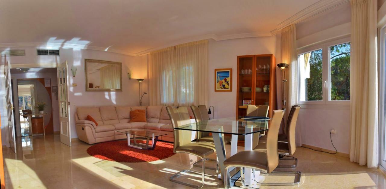Palmeras Del Golf Benalmádena Exterior photo